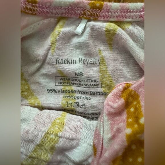 Rockin Royalty Layette - Picture 3 of 4